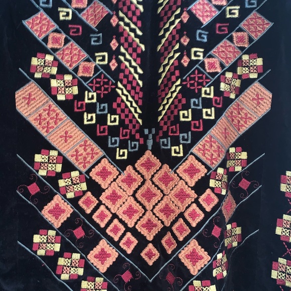 Velvet coat with embroidery - Picture 3 of 4